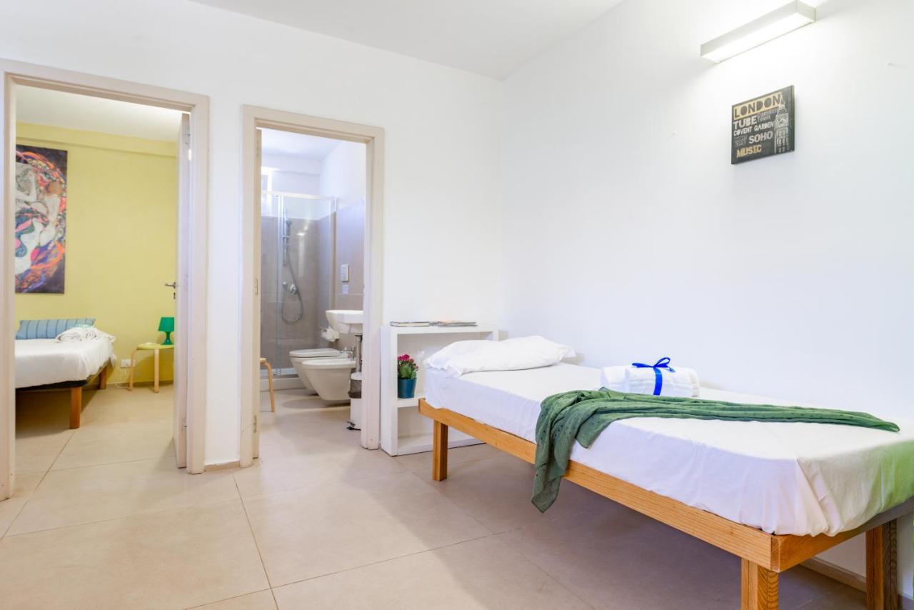 Casalmare Apartments One Step From The Sea Mola di Bari Exterior foto